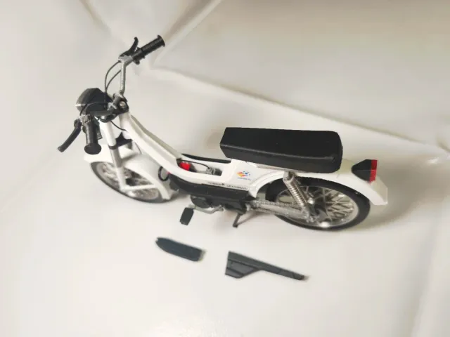 Maqueta Derbi Variant Mundial 1982 1:10