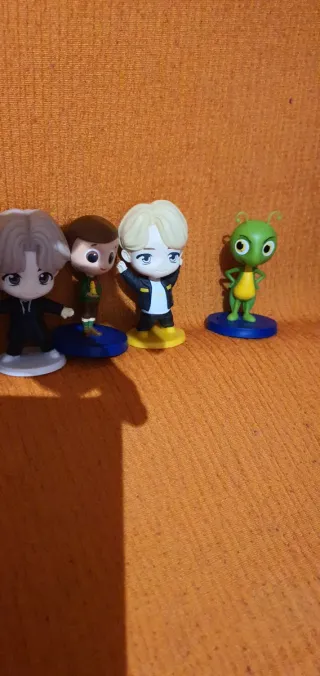 Lote de 6 figuras coleccionables