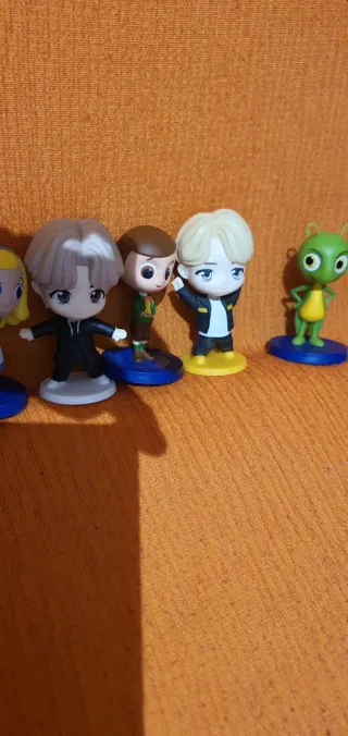 Lote de 6 figuras coleccionables