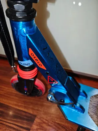 Patinete Oxelo MID5 + Skate Tijuana.