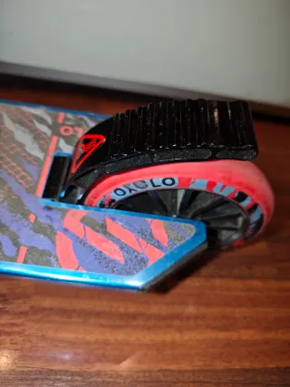 Patinete Oxelo MID5 + Skate Tijuana.