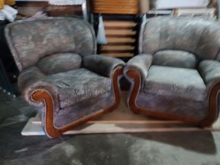 2 Butacas de tela y madera