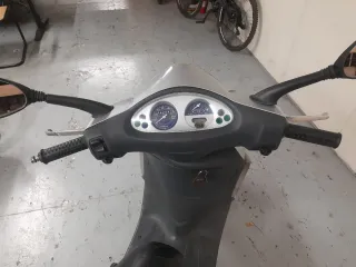 Piaggio Fly 125 Scooter Plata Año 2006