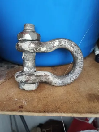 Grillete galvanizado