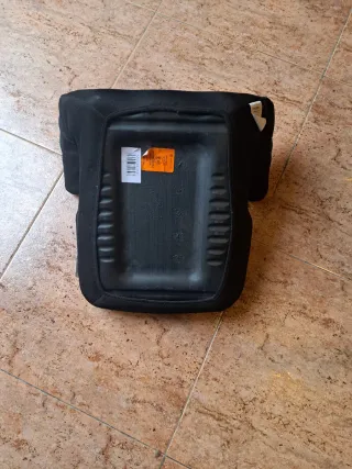 Silla elevadora negra