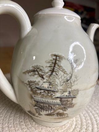 Tetera japonesa antigua decorada