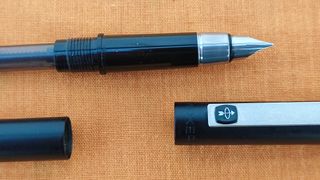 Parker 25 Pluma Estilográfica Negra Mate