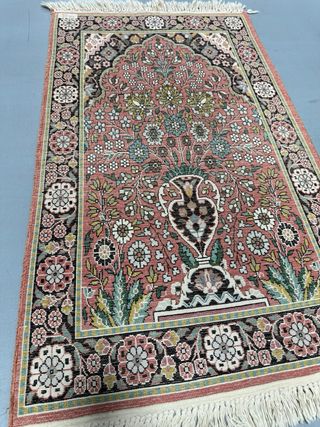 Tappeto Srinagar in seta dall'India