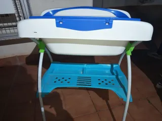 Bañera para bebé con diseño infantil