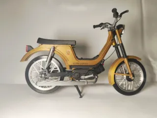 Maqueta Derbi Variant California 1984 1:10