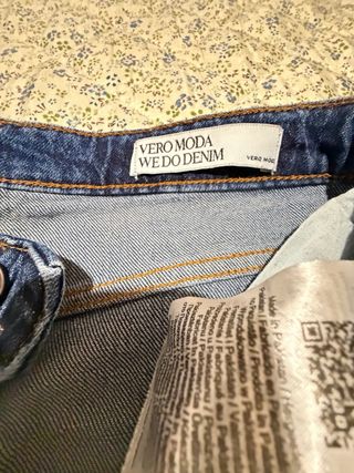 Vaqueros tobilleros Vero Moda – Talla 36