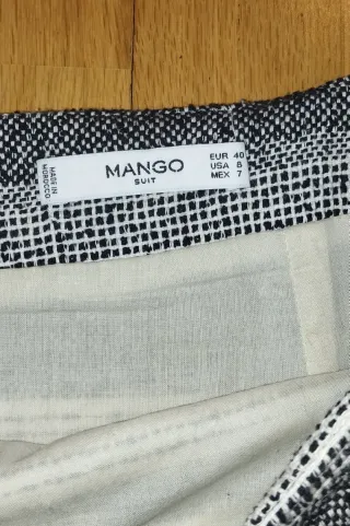 Falda de punto con rayas