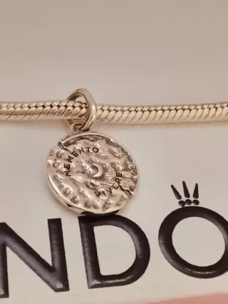 Pandora charm serpente