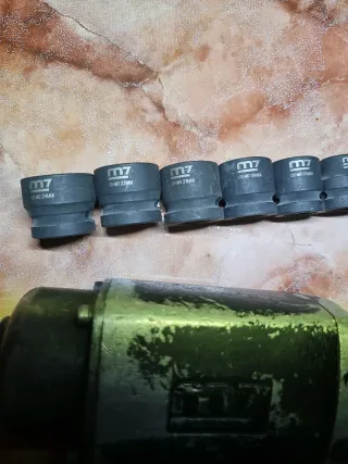 Pistola de impacto neumática y vasos