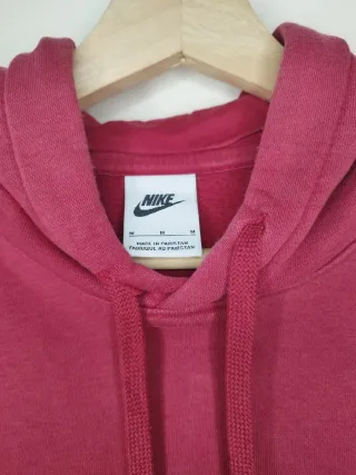 Sudadera Nike con capucha roja logo bordado