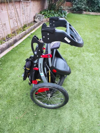 Carro Jogger Bebé Montaña 3 Ruedas Baby Trend