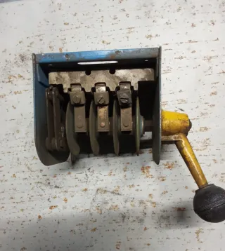 Interruptor eléctrico antiguo