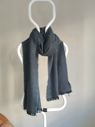 Bufanda El Corte Inglés Gris Oscuro antes 39,95€