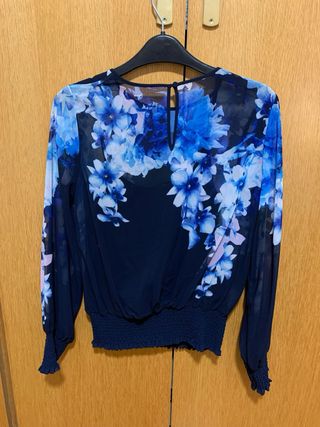 Blusa fiesta floral en azules