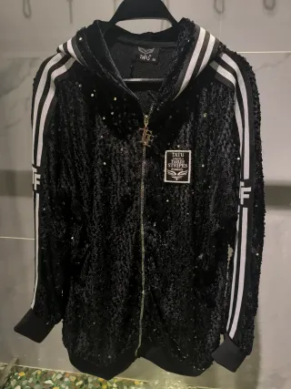 Sudadera Tatu con lentejuelas y rayas nuevas!