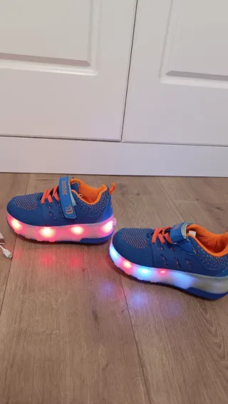 Zapatillas con ruedas talla 31