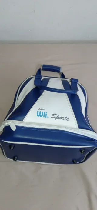 Lote Nintendo Wii con 6 giochi, 2 controller e borsa