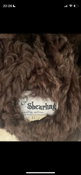 Montone in shearling donna marrone