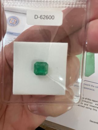 Esmeralda Natural 2.29 Ct Brasil IGE