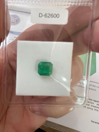 Esmeralda Natural 2.29 Ct Brasil IGE
