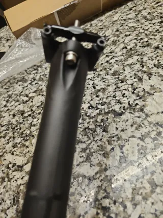 Tija sillín carbono 31.6mm