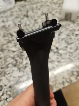 Tija sillín carbono 31.6mm