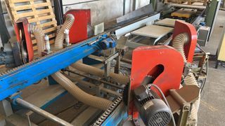 Línea para fabricar palets de clavo suelto