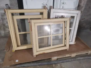 3 Ventanas antiguas de madera