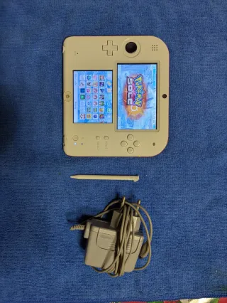 (Modded) Nintendo 2DS + Pokémon Sun, Caricatore