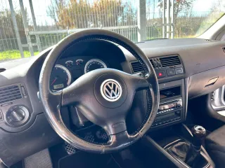 Volkswagen Bora 2001