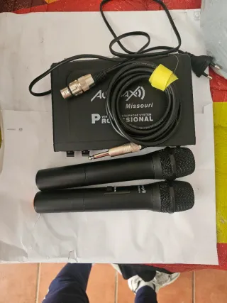Pareja de Micrófonos Inalámbricos Audibax VHF