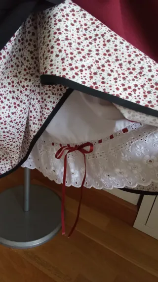 TRAJE  NESKA-BASERRITARRA "145 EUROS "