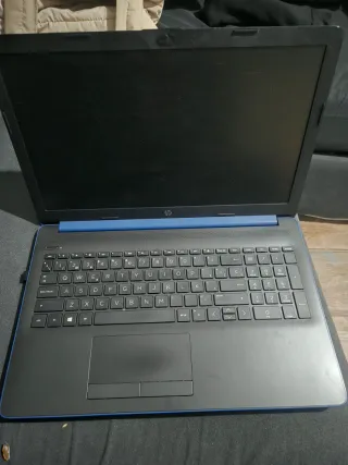 Portátil HP 15-db con 8GB de RAM y procesador AMD