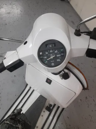 Vespa PX125 1999 Scooter Blanca