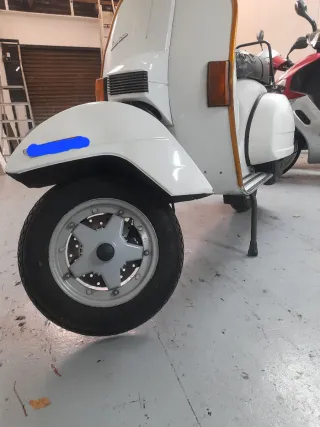 Vespa PX125 1999 Scooter Blanca
