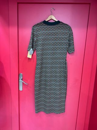 Vestido midi estampado geométrico retro