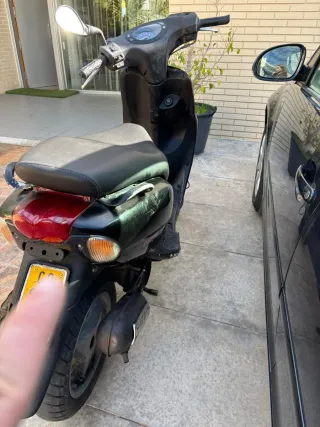 Yamaha Neos 49cc Scooter