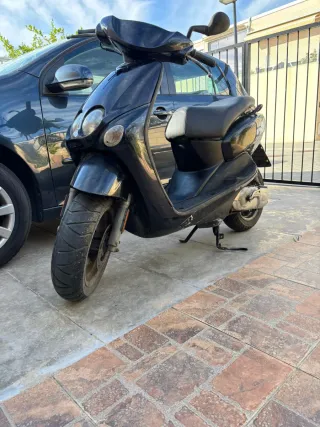 Yamaha Neos 49cc Scooter