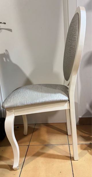 Mesa y 6 Silla comedor blanca tapicería plateada
