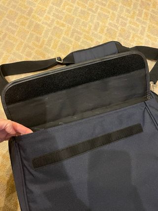 Maletín Portadocumentos y Ordenador Azul