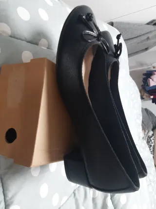 Manoletinas ZENDRA BASIC negras