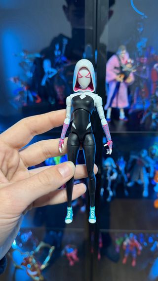 Figura Gwen Spider-Verse Marvel Legends