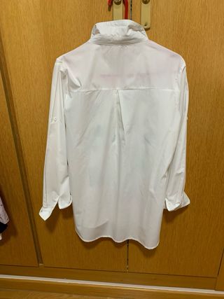 Camisa blanca con bordados París