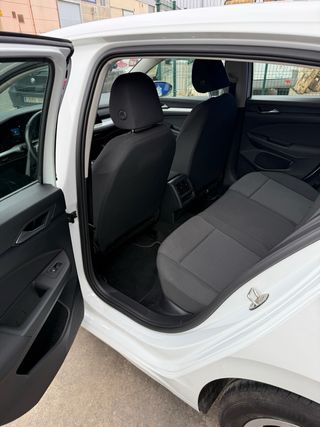 Volkswagen Golf 2021