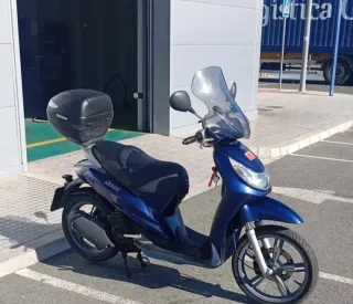 Piaggio Liberty 125cc Scooter Azul